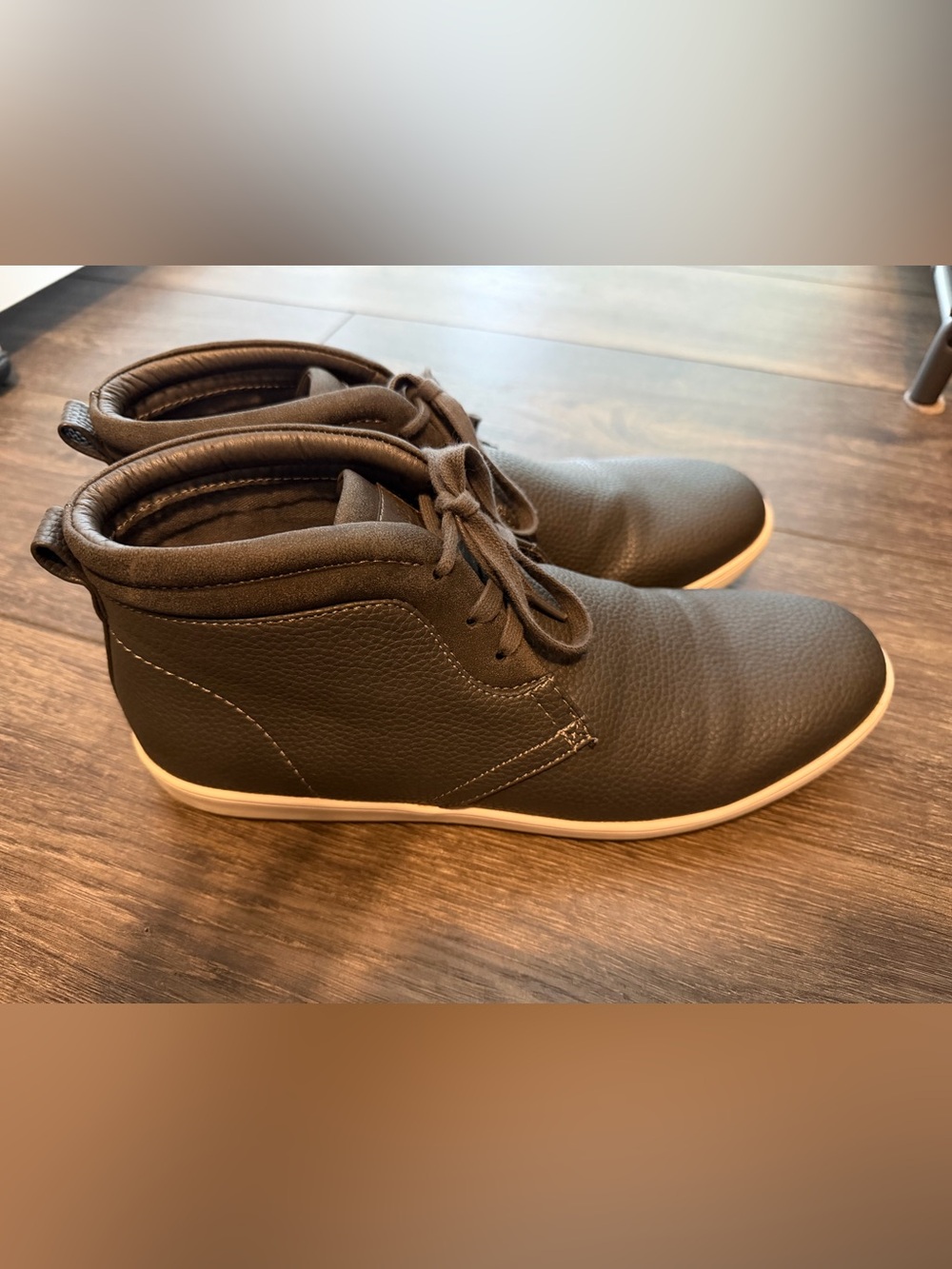 Steve Madden Men's Chukka Boots in Dark Brown with Cream Sole